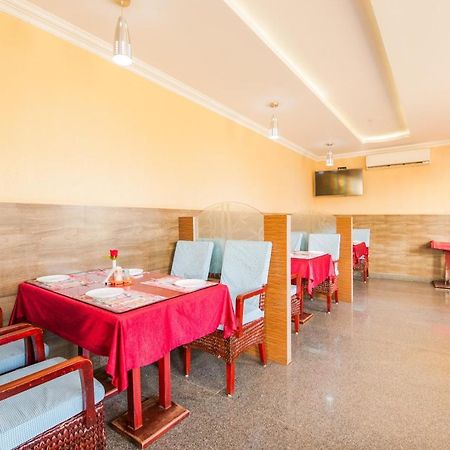 Capital O 22439 Ratna Forever Hotel Karkal Bagian luar foto